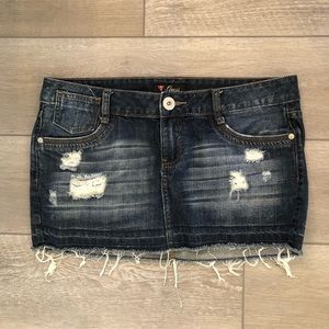 GUESS 💜 Ripped Mini Jean Skirt 31